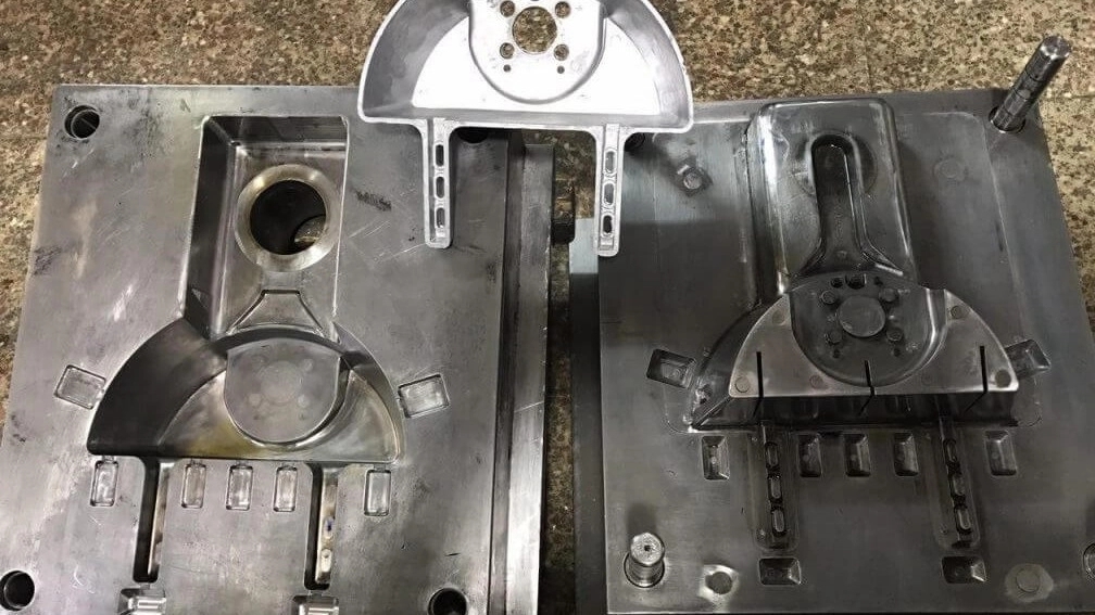 Types of industrial molding