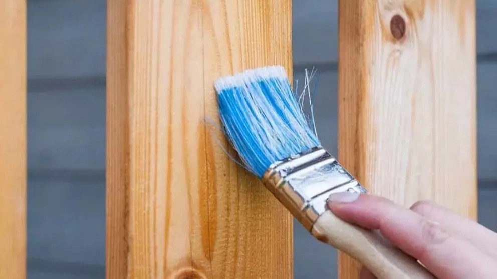 The use of polyurethane paints in the furniture industry