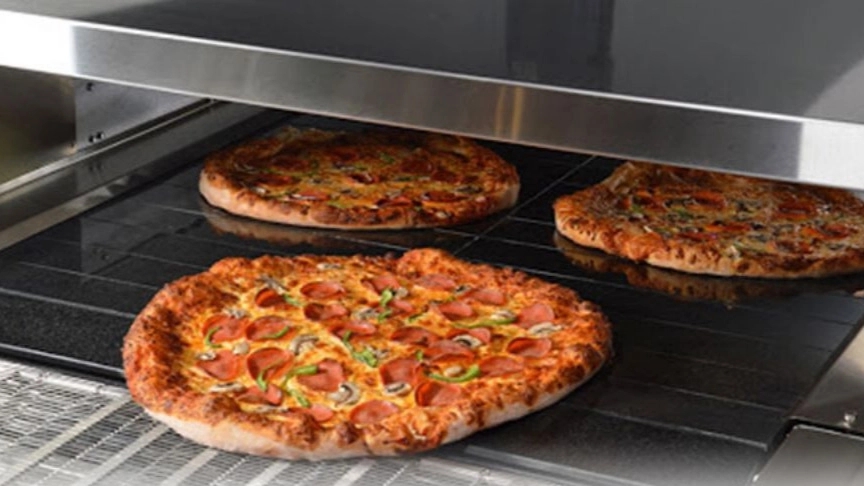 Tahran'da İtalyan ve Amerikan pizza fırını
