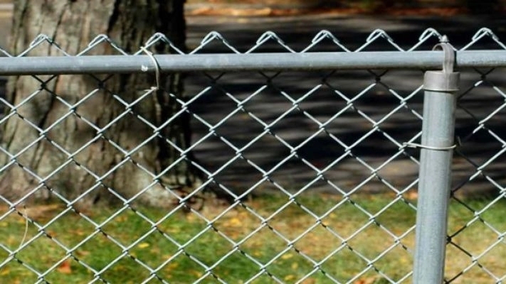 Fence base