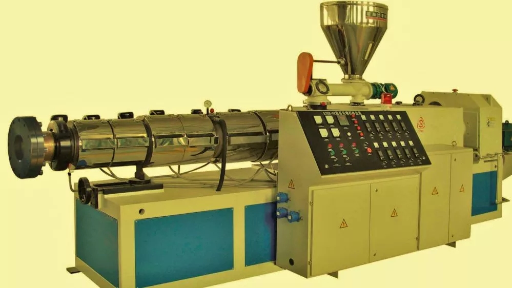 Novin Polytechnic, the first manufacturer of polyethylene foam production line in Iran