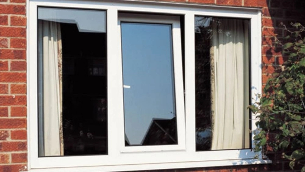 Production of double-glazed windows in Hashtgerd