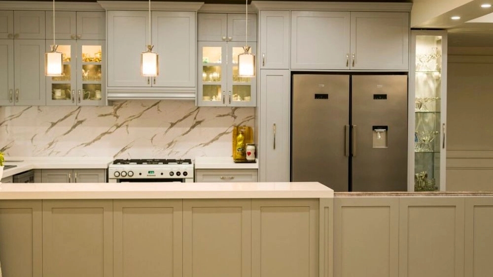 What is a neoclassical cabinet?