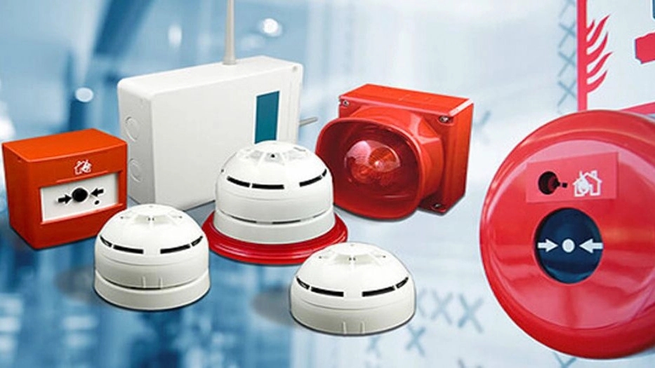 Types of fire alarm and extinguishing systems in Brighton store