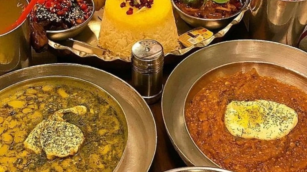 Nasir Al -Molk Tabriz restoranından çevrimiçi yemek siparişi