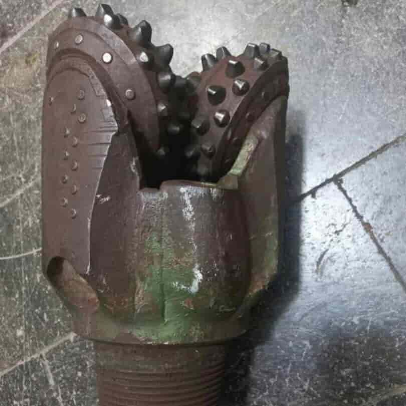 Diamond rock bit drill head and flower head