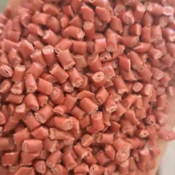 Red injectable granules