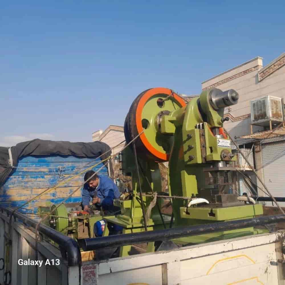 2 ton ve 2 ton Rezai'nin kardeşi gönderin
