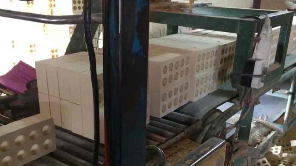 خط إنتاج الطوب ذو العشر فتحات Salar Sazeh Yazd