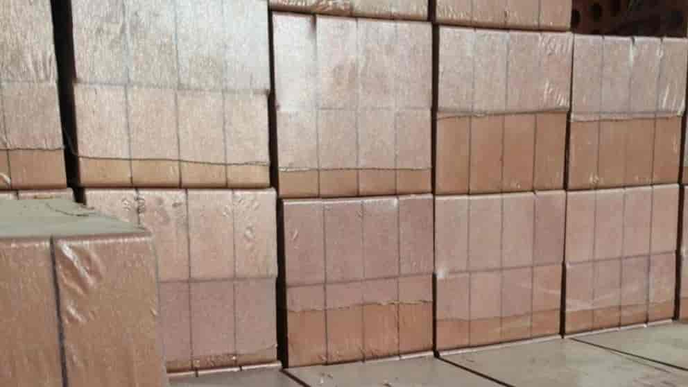 تعبئة الطوب لـ Ten Hole Salar Sazeh Yazd