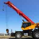 Bahadur cranes, unloading and carrying cargo with light and heavy cranes in Nowshahr