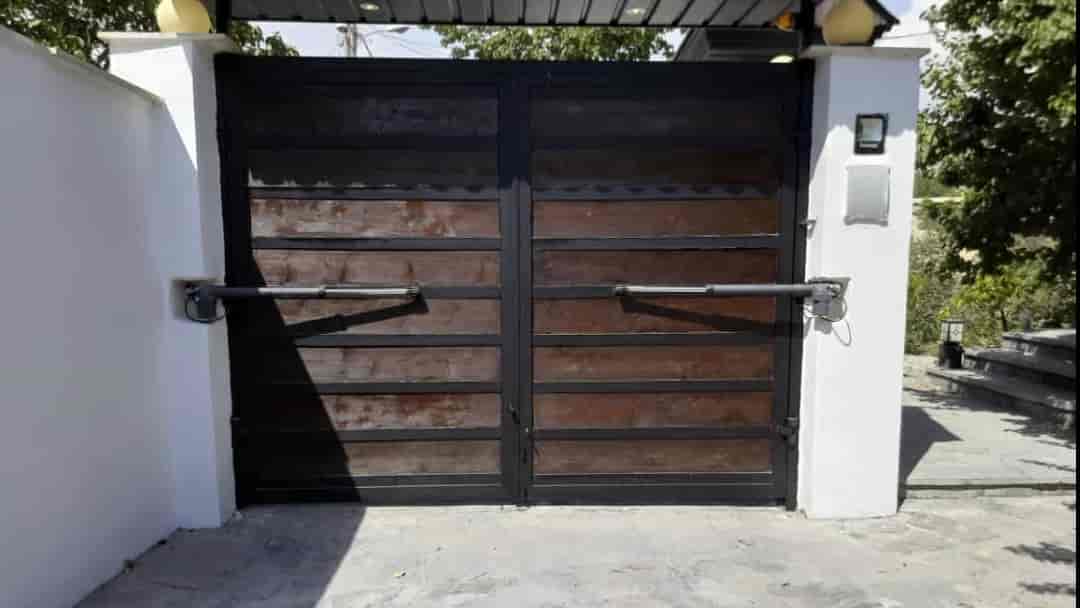 Installation of shutter door and parking jack of Shayan system in Karaj