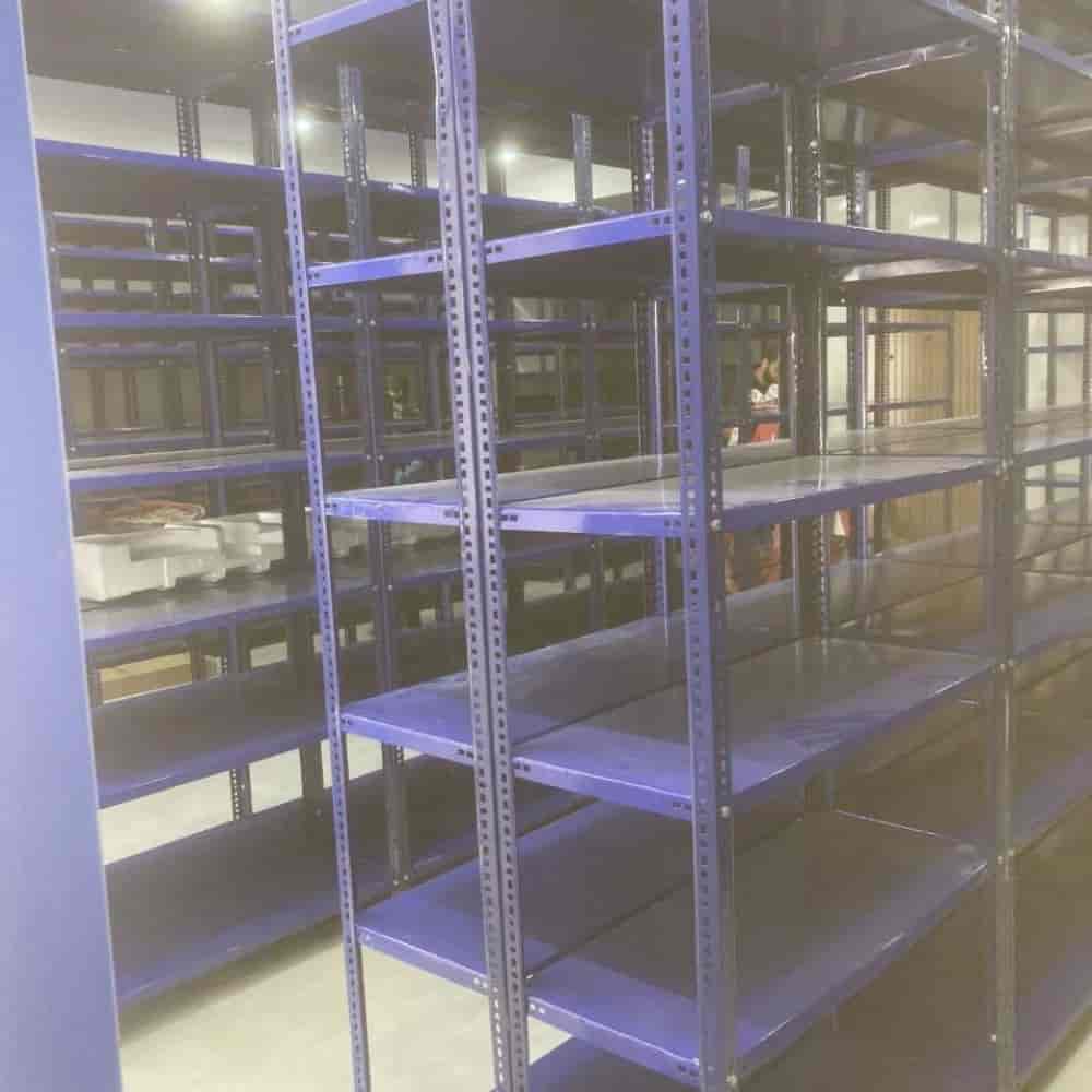 Isacco agency's industrial racking