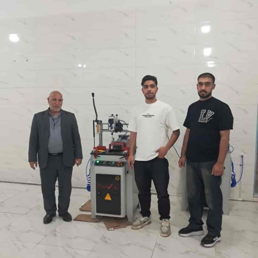 Installation of female mullion middle milling machine for the customer