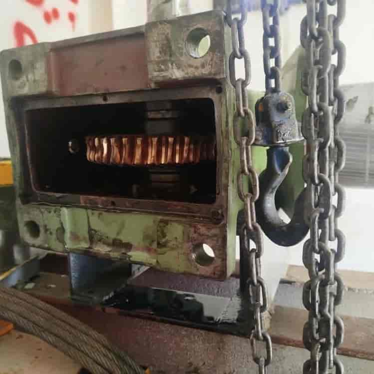 Services of general service of Jam Italy engine gearbox