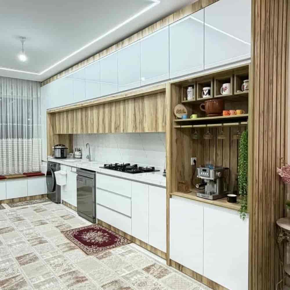 Production and execution of kitchen cabinets and wardrobes