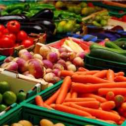 Export and sale of Najafi dry and wet summer foods in Tehran