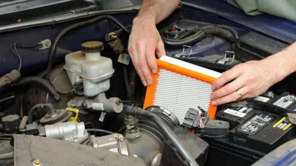 Features of the standard air filter in the car