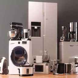 Lia Sanat Noori, selling household appliances in Urmia
