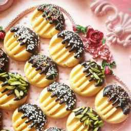 Shali Cook's homemade confectionery in Rasht