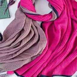 Circulation shawls and scarves in Tehran