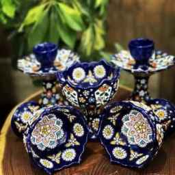 Sale of enamelware in Yazd