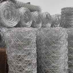 Production of fences and nets by Bidkhori brothers in Sabzevar, Mashhad