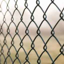 Production of fencing nets and industrial fences in Kermanshah