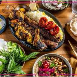 حديقة مطعم لارا في كرج