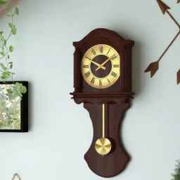 Lumines Risi store, producer of wooden wall clock in Tehran
