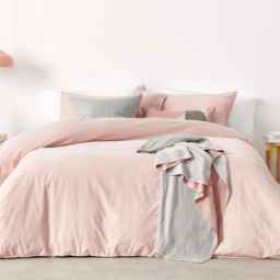 Jozi sleep goods, wholesale sale of sleep goods and blankets in Tehran