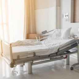 Health Supporters Company, selling hospital beds and oxygen generators in Isfahan