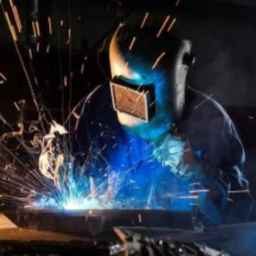 Sadeghi welding, manufacturing and installation of doors and windows in Isfahan