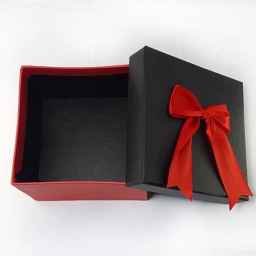Aghaei gift box, wholesale sale of boxes and gift boxes in Isfahan