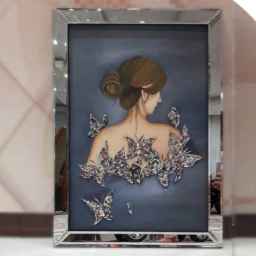 Ayena Ara, a modern decorative panel with outstanding mirror work in Shiraz
