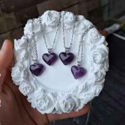 Haft Rang Gallery, producing and selling all kinds of agate and turquoise precious stones in Rasht