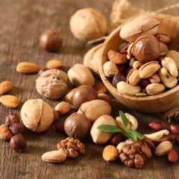 Yaqoubi dry goods, selling nuts and pistachios in Mashhad