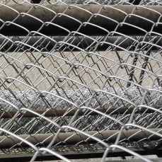 Meşhed, Horasan, Razavi'de Parsa çit ağı ve beton temel üretimi