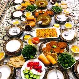 Aunt's ready food