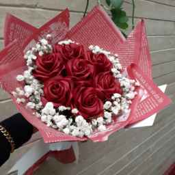 The eternal ribbon rose