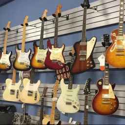 Moazzami musical instruments in Rasht