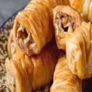 Production and sale of Sarai Baklava in Tabriz