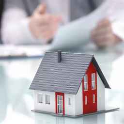 Real estate consultant Raimon Masoud Ebrahimi in Rasht