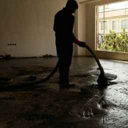 Alt döşeme ve döşeme için beton köpüğü ve Urmiye'de Isogam Parsapur