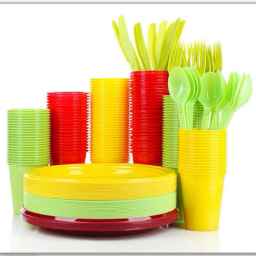 Selling wholesale disposable containers in Tehran