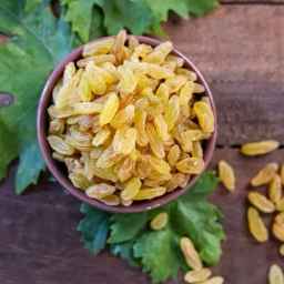 Wholesale sale of Yadgar collection raisins in Central