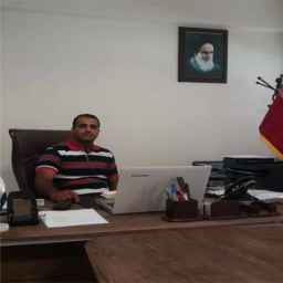 Hormozgan, Hajiabad'daki Şeyhzadeh palmiye korusunda Pyaram hurması satışı