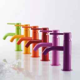 Shiralat construction supplies store in Golubandak, Tehran