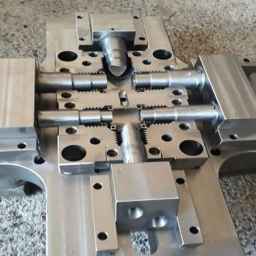 Fine molding by Karan Alipour in Urmia