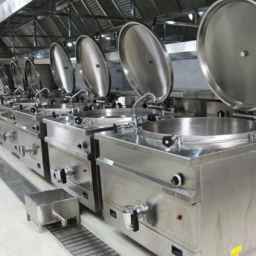 Chad Sanat manufactures industrial kitchen equipment in Tehran